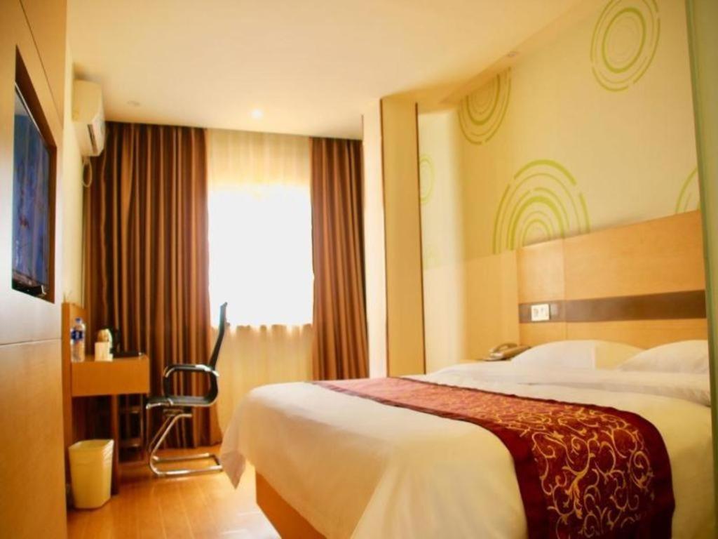 Greentree Inn Zhejiang Ningbo South Railway Station Express Hotel Bagian luar foto