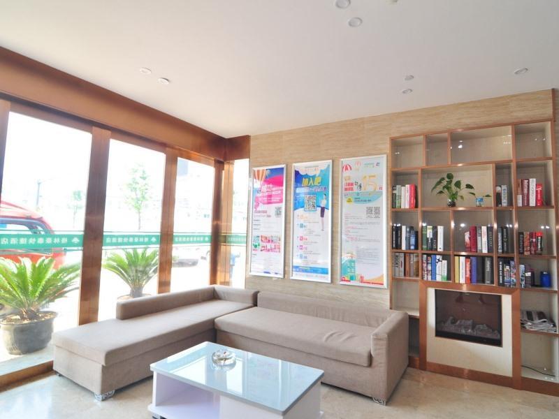 Greentree Inn Zhejiang Ningbo South Railway Station Express Hotel Bagian luar foto