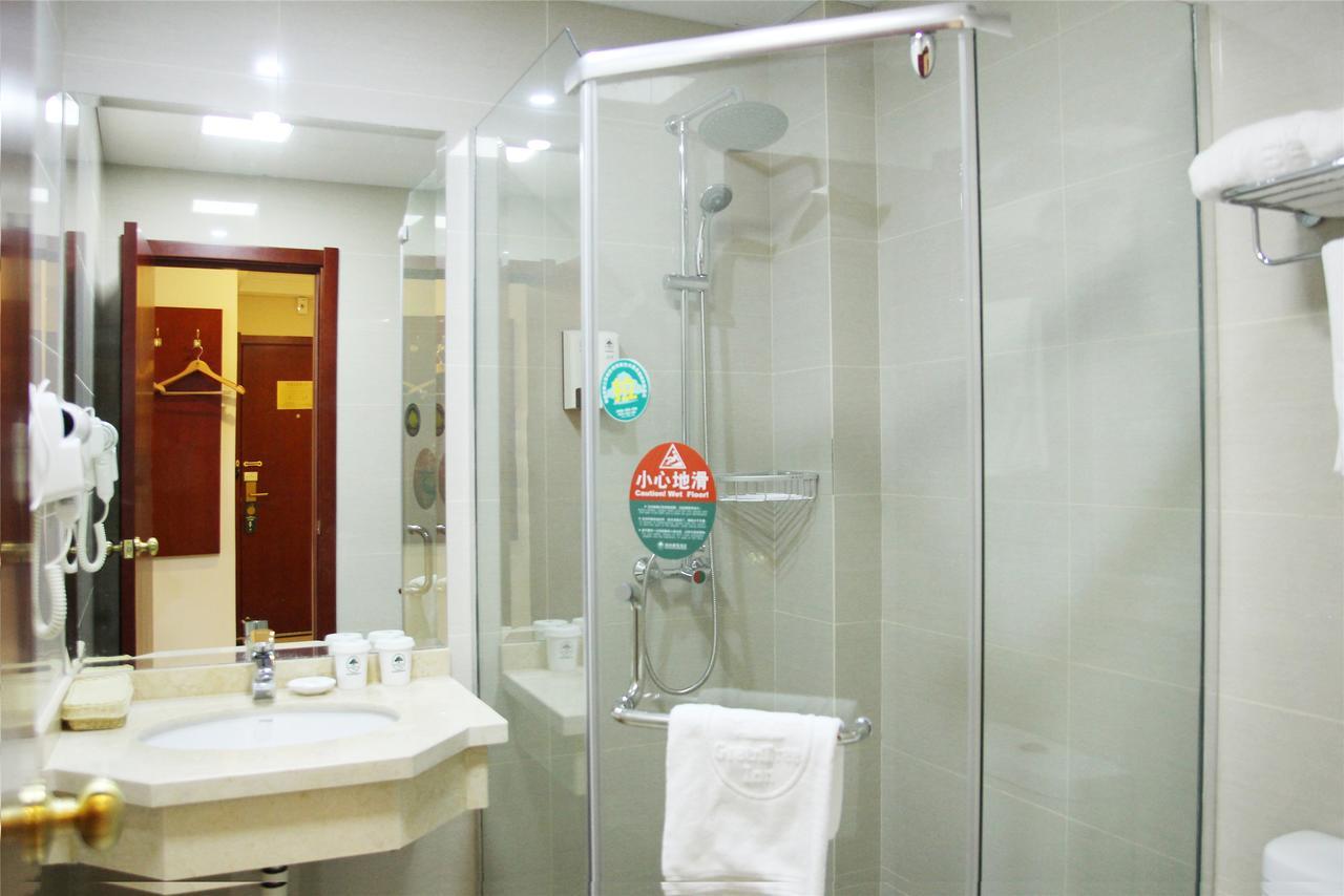 Greentree Inn Zhejiang Ningbo South Railway Station Express Hotel Bagian luar foto