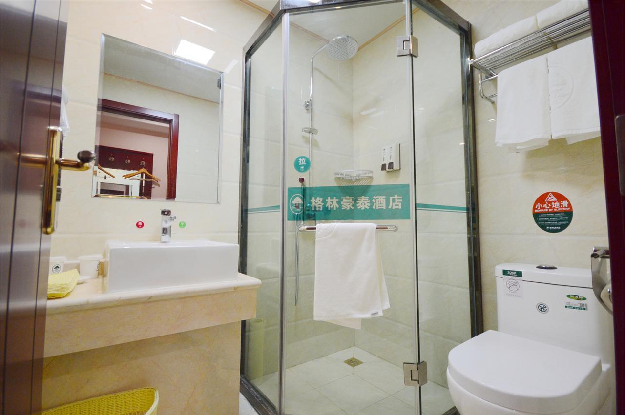 Greentree Inn Zhejiang Ningbo South Railway Station Express Hotel Bagian luar foto