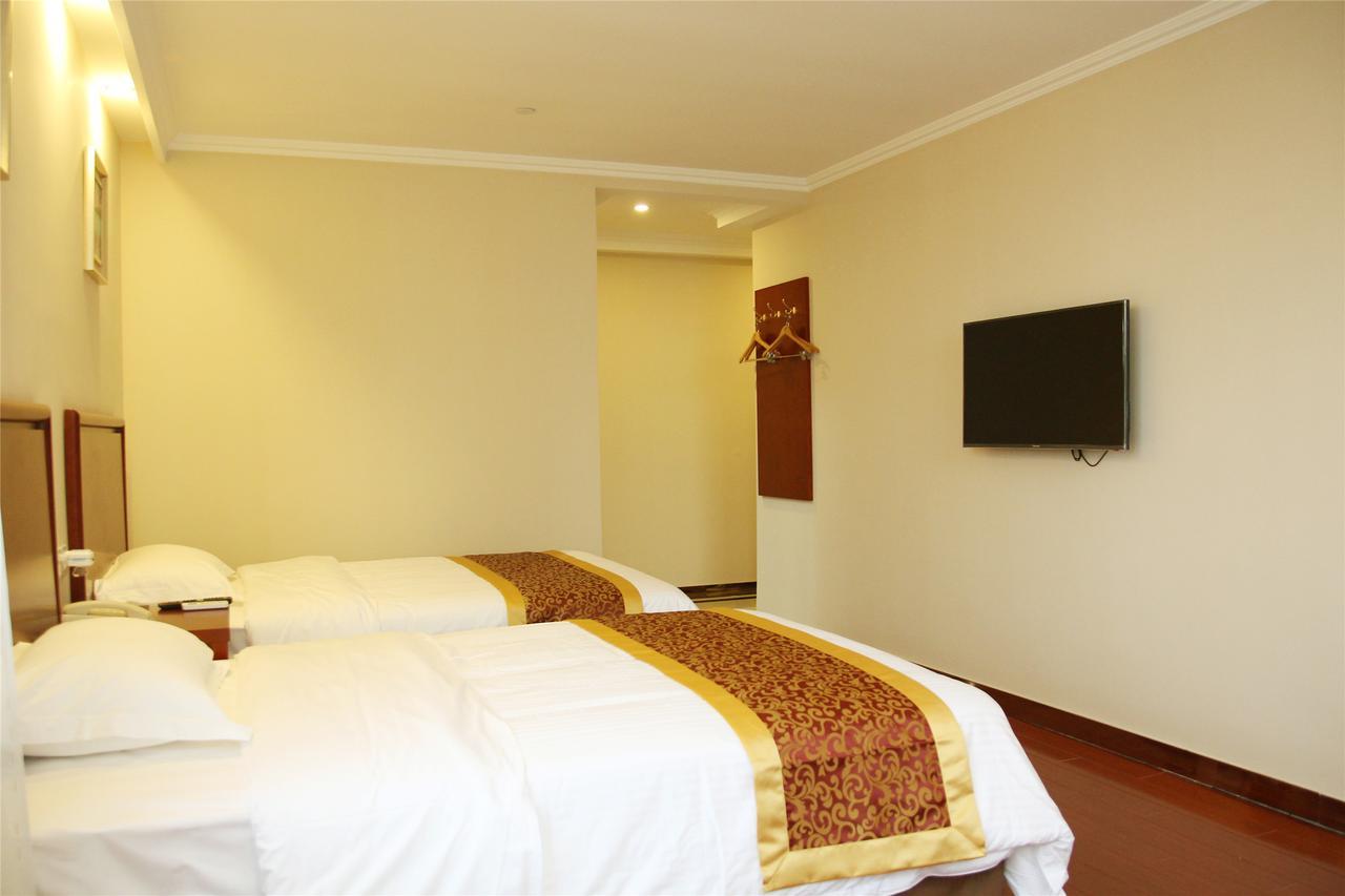 Greentree Inn Zhejiang Ningbo South Railway Station Express Hotel Bagian luar foto